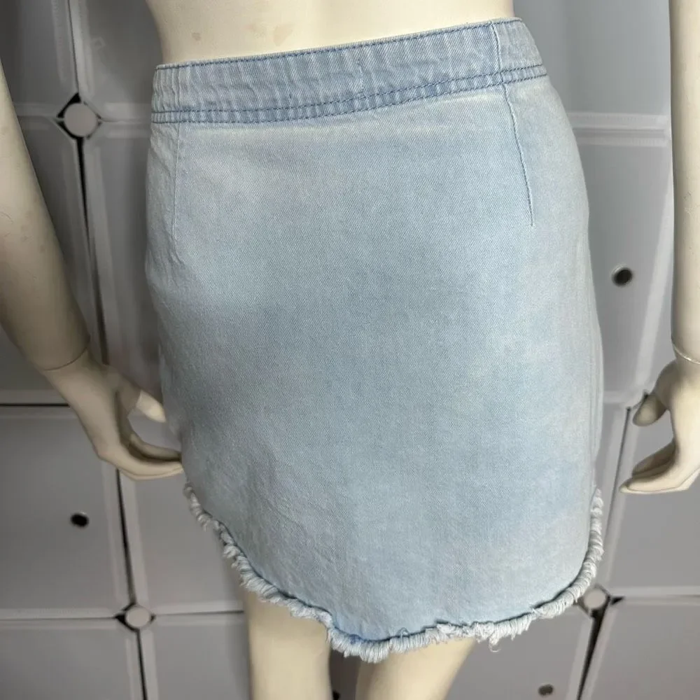 Tobi Belmont Shore LIght Wash Wrap Skirt Size 25